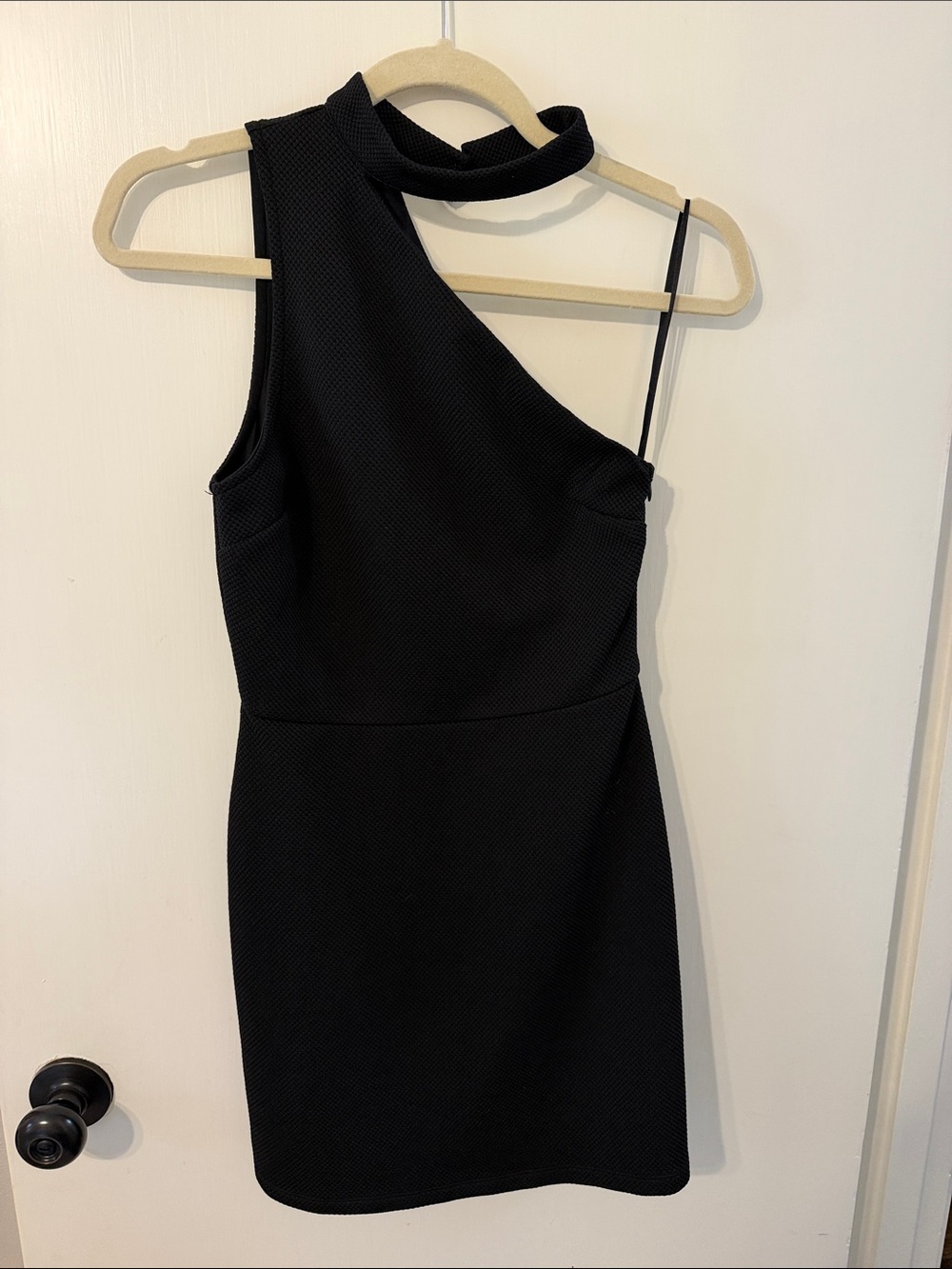 She + Sky Small Black One-Shoulder Mock Neck Cocktail Dress